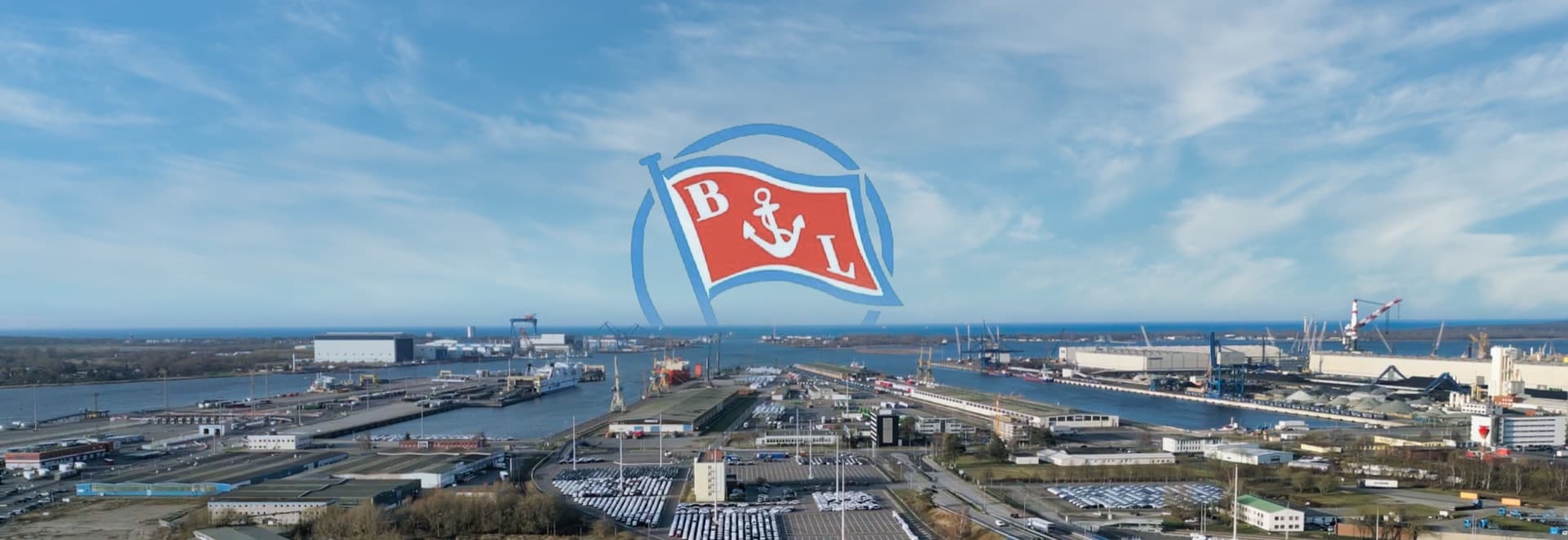 Seehafen Rostock mit Baltic-Lloyd-Flagge